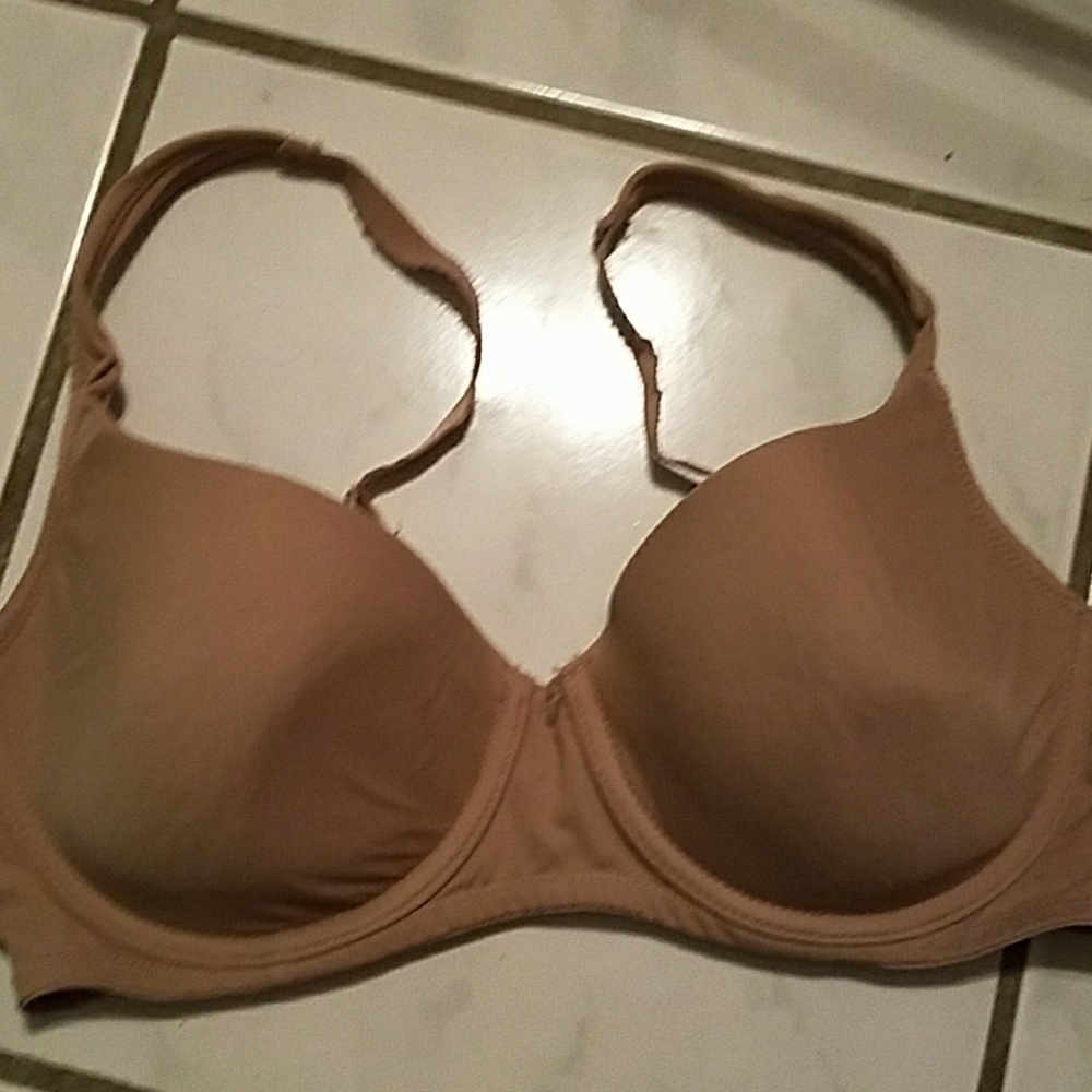 Practically New Nude Ellen Tracy bra